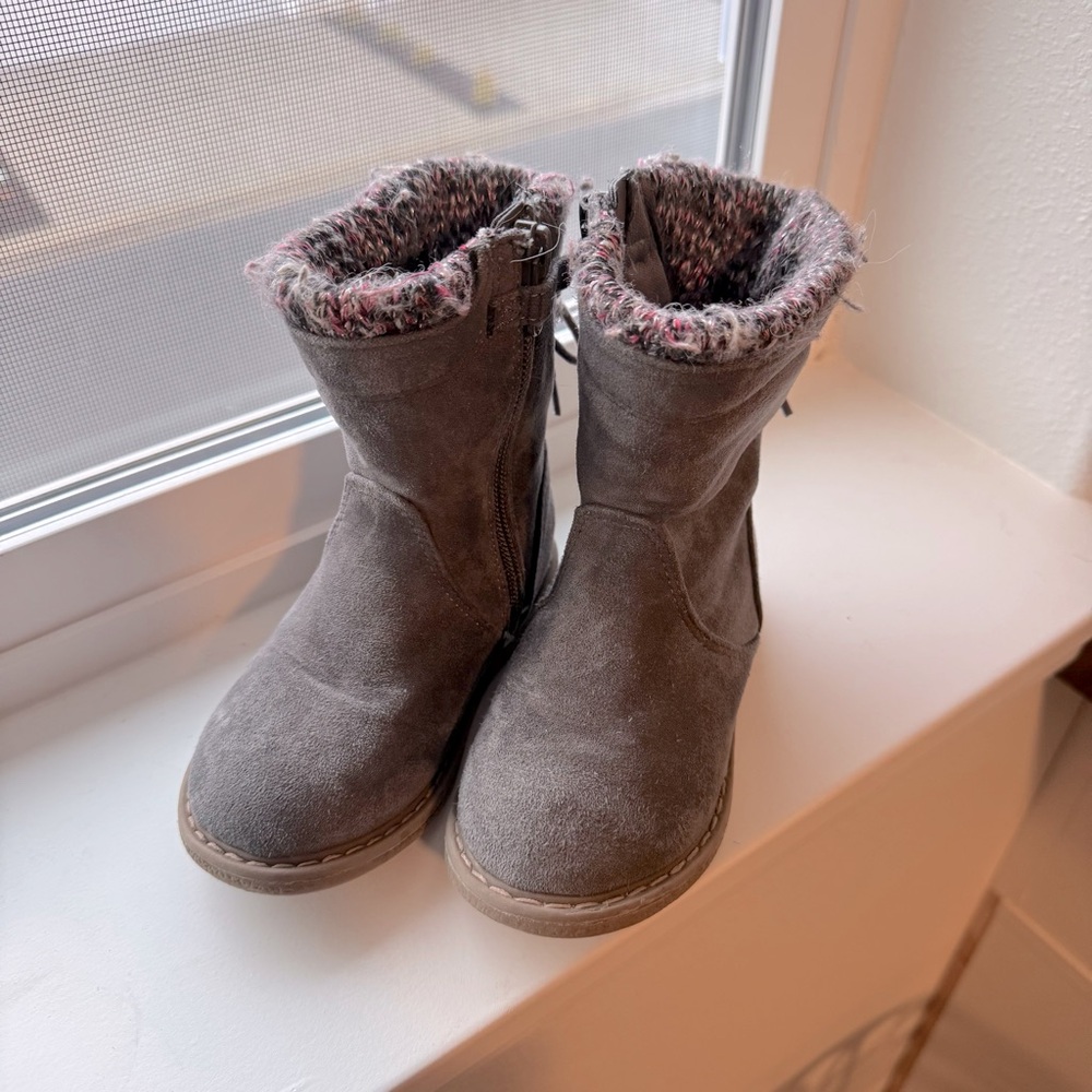 Cat & Jack Grey Toddler Boots - Size 7